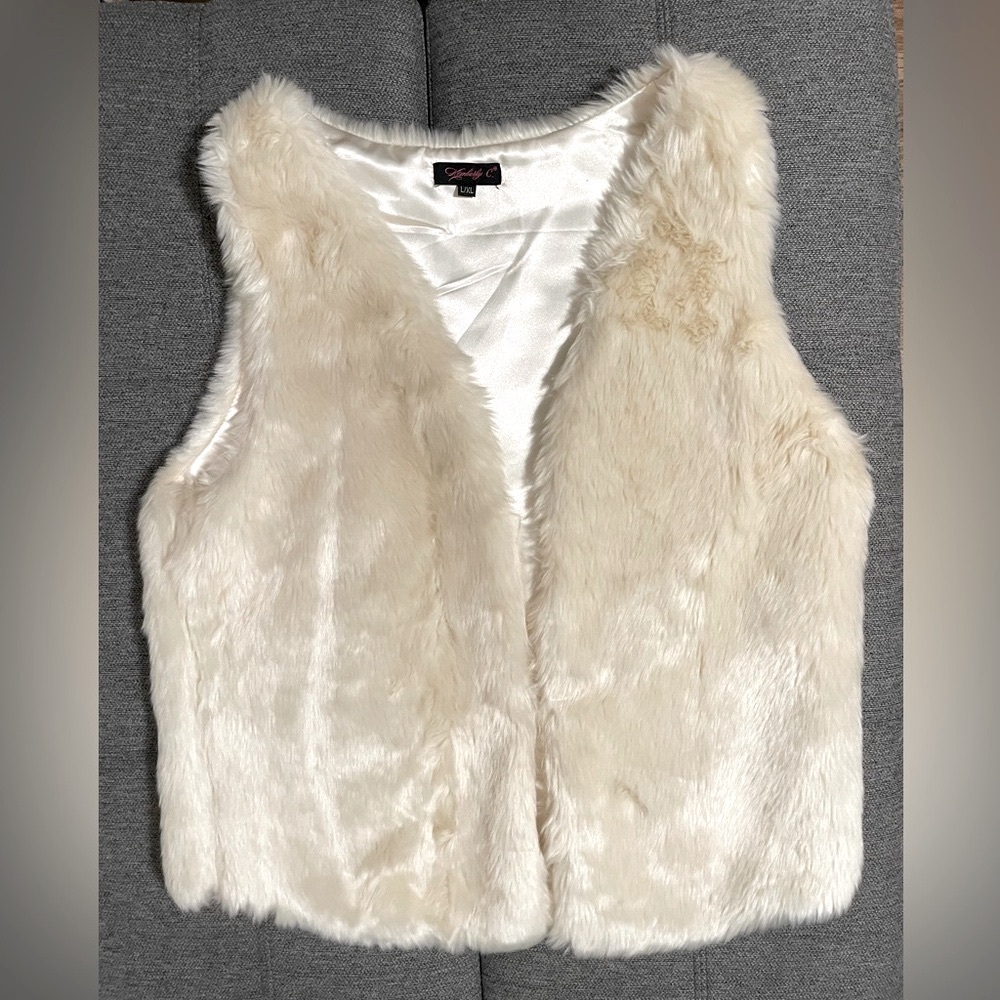 NWOT KIMBERLY C women faux fur vest